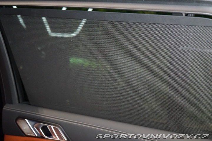 BMW X7 M60i*xDRIVE*PANO*TAŽ*NEZ. 2025