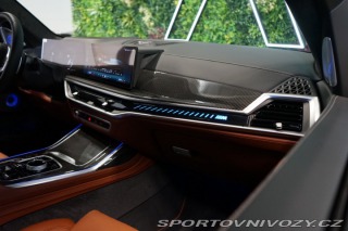 BMW X7 M60i*xDRIVE*PANO*TAŽ*NEZ. 2025