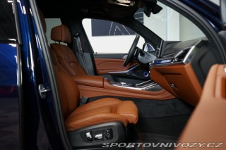 BMW X7 M60i*xDRIVE*PANO*TAŽ*NEZ. 2025