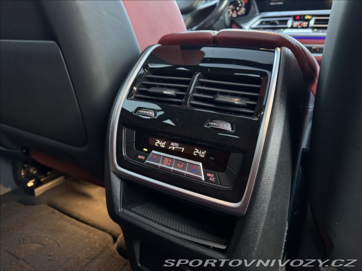 BMW X6 M 4.4 V8 2021