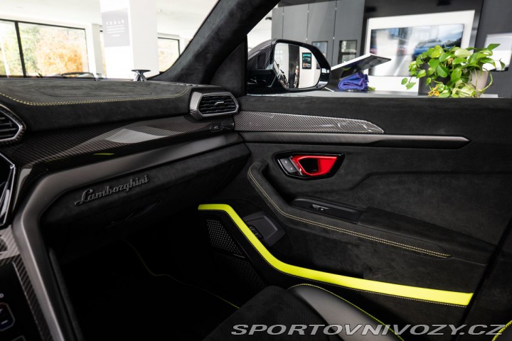 Lamborghini Urus Performate 1800