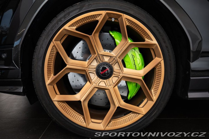 Lamborghini Urus Performate 1800