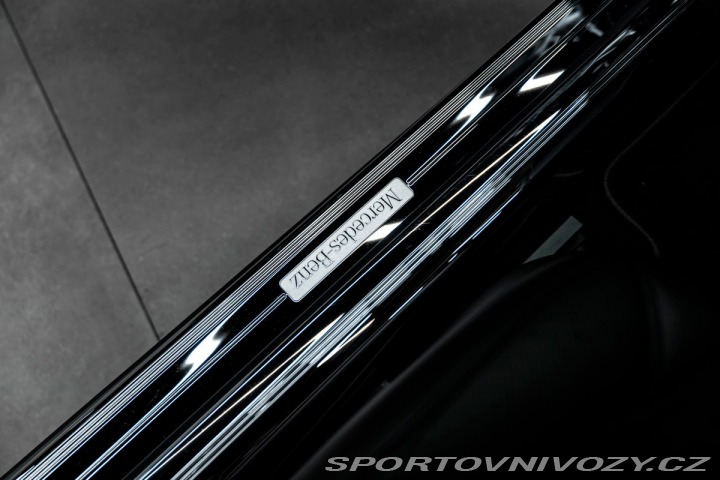 Mercedes-Benz CL Coupé V12, Bose, Masáže 2006