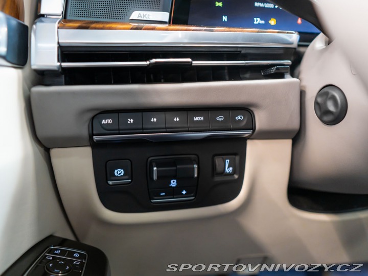 Ostatní značky Ostatní modely Cadillac Escalade 6.2 ESV Sport Platinum 20 2025