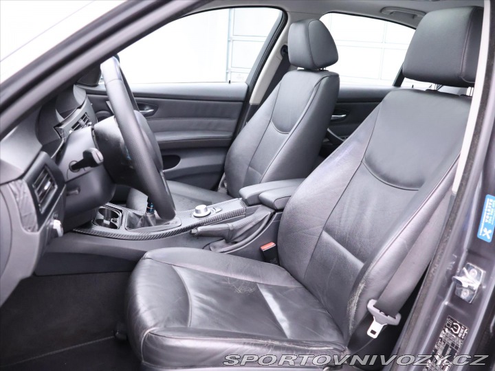 BMW 3 3,0 330i 190kW Xenon Navi 2006