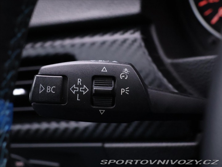 BMW 3 3,0 330i 190kW Xenon Navi 2006