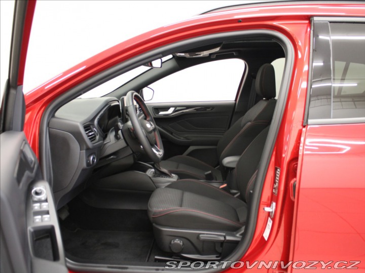 Ford Ostatní modely Focus 1,0 EB 115kW AT ST PANO. 2023