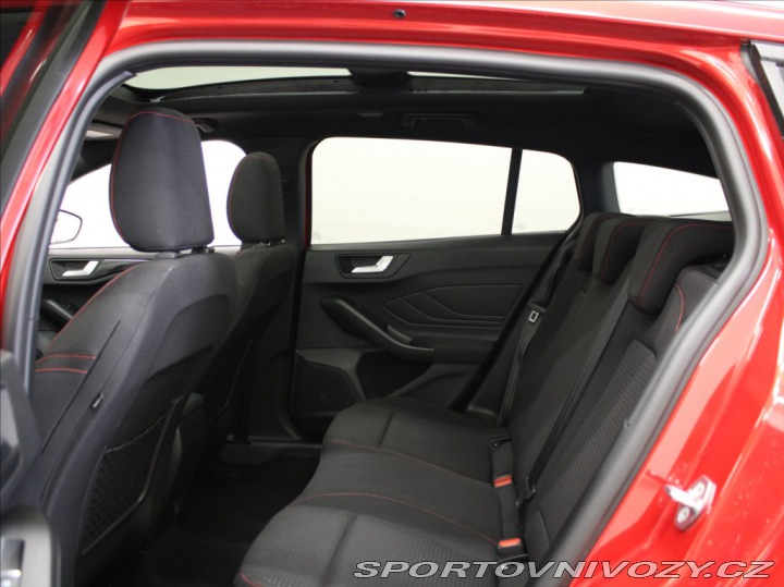 Ford Ostatní modely Focus 1,0 EB 115kW AT ST PANO. 2023