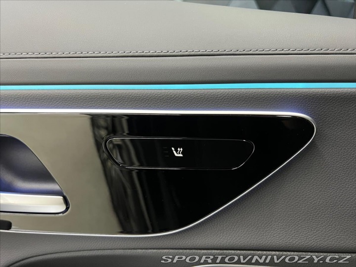 Mercedes-Benz E 220d AMG 4M, PANO,HYPER, 2025