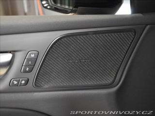 Volvo V60 2,0 T6 AWD PLUS Bezklíč,B 2025