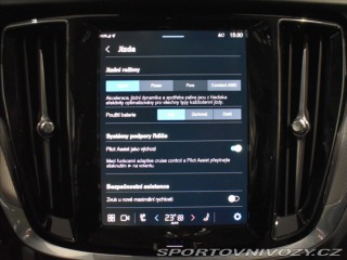 Volvo V60 2,0 T6 AWD PLUS Bezklíč,B 2025