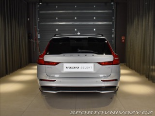 Volvo V60 2,0 T6 AWD PLUS Bezklíč,B 2025
