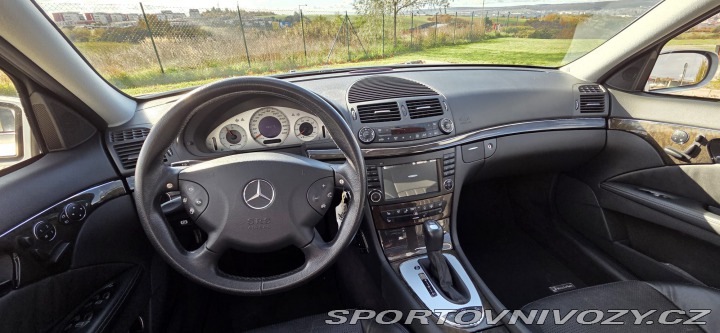 Mercedes-Benz E 55 AMG 2003