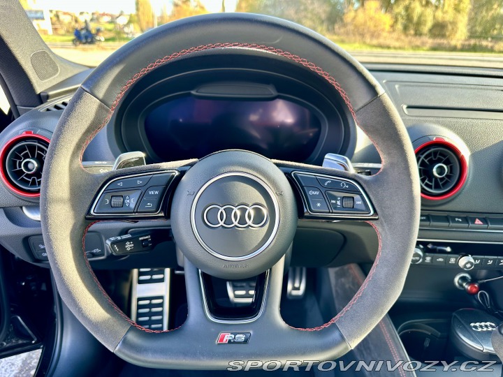 Audi RS3  2018