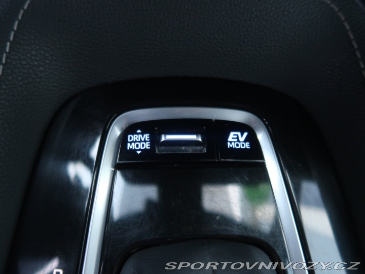 Toyota Corolla Trek 2.0 Hybrid 2021