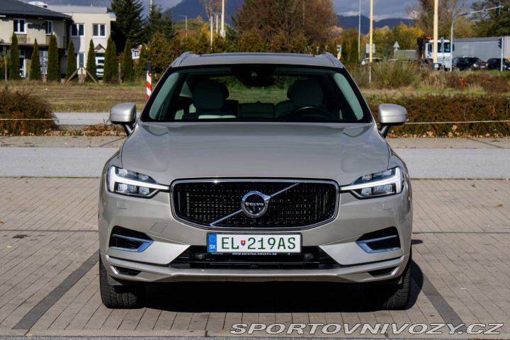 Volvo Ostatní modely XC60  2.0 T8 Momentum AWD / AJ 2018