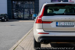 Volvo Ostatní modely XC60  2.0 T8 Momentum AWD / AJ 2018