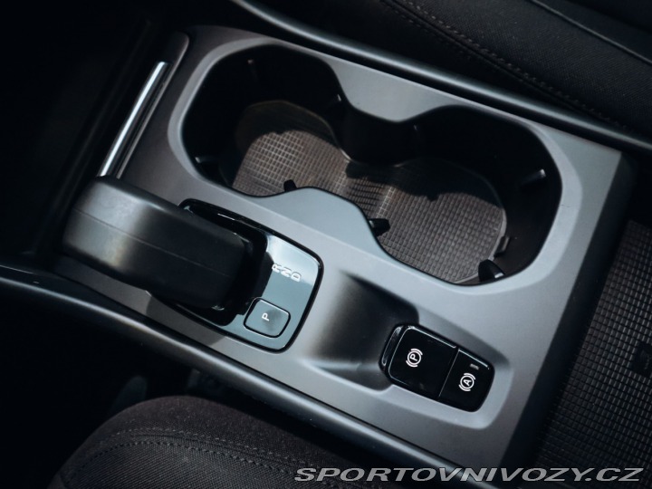 Volvo Ostatní modely XC40 T4 FWD Recharge Inscripti 2021