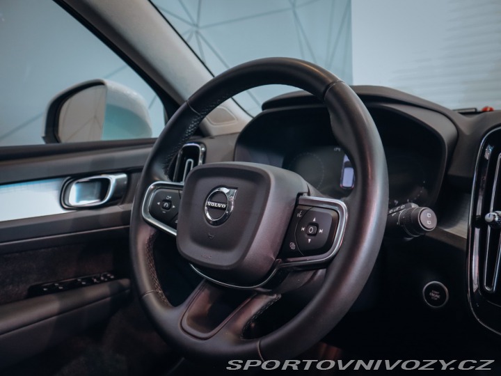 Volvo Ostatní modely XC40 T4 FWD Recharge Inscripti 2021