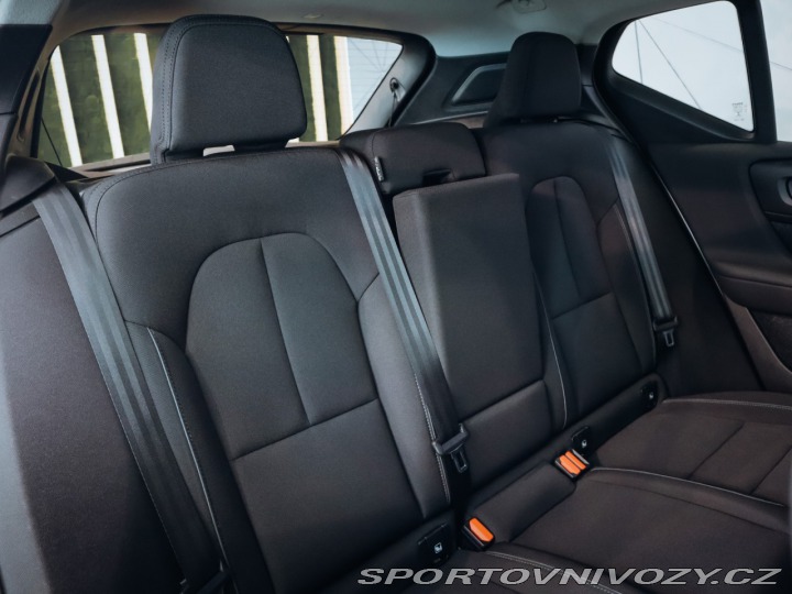 Volvo Ostatní modely XC40 T4 FWD Recharge Inscripti 2021