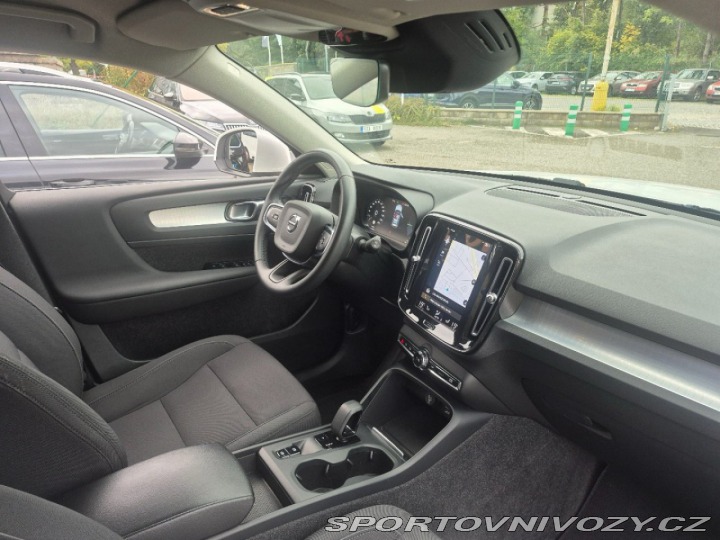 Volvo Ostatní modely XC40 T4 FWD Recharge Inscripti 2021