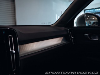 Volvo Ostatní modely XC40 T4 FWD Recharge Inscripti 2021