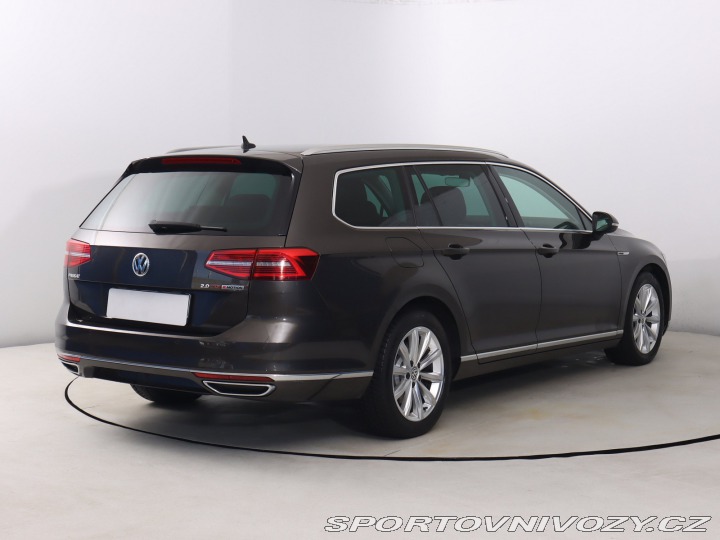Volkswagen Ostatní modely Passat  2.0 BiTDI 2015