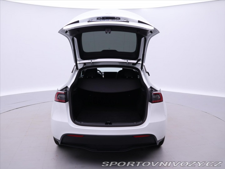 Tesla Model Y Long Range AWD DPH 1.Maj. 2023