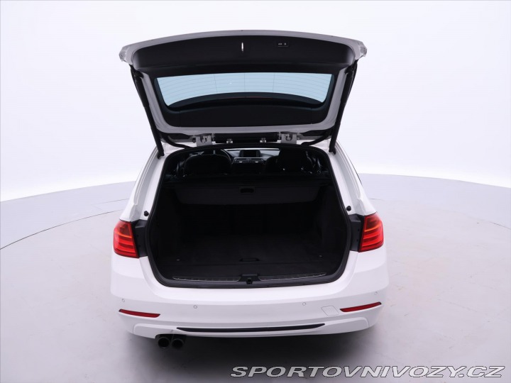 BMW 3 3,0 335dA xDrive Sport CZ 2014
