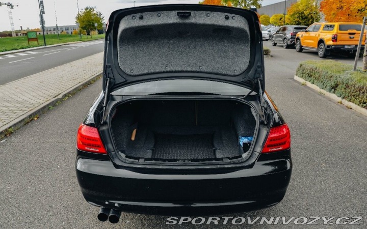 BMW 3 2,0   320i / 125 kW / SKV 2010