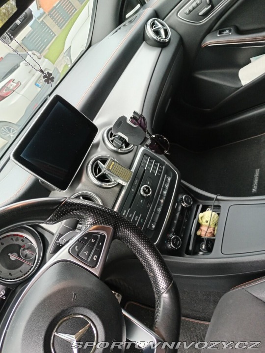 Mercedes-Benz CLA 2,0   250 2015