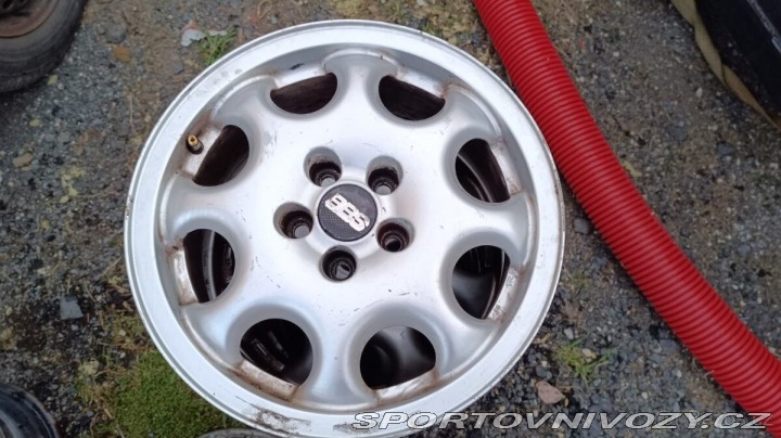 Volkswagen Ostatní modely Vento 2,8   IKONA DEVADESÁTEK 1993