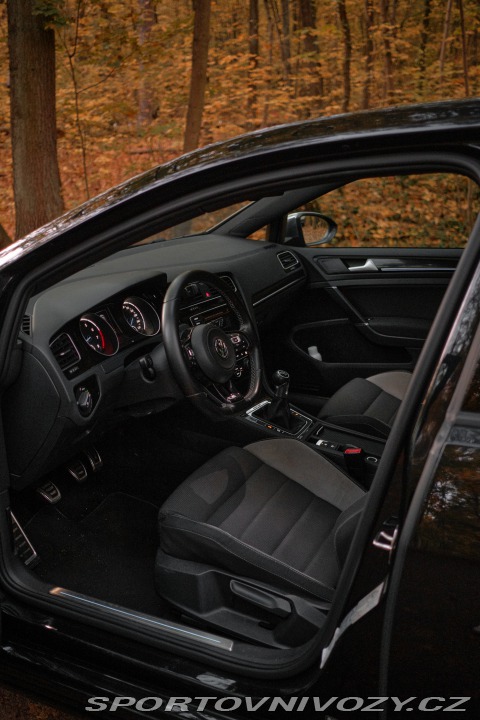 Volkswagen Golf 7R NOVÁ CENA 2014