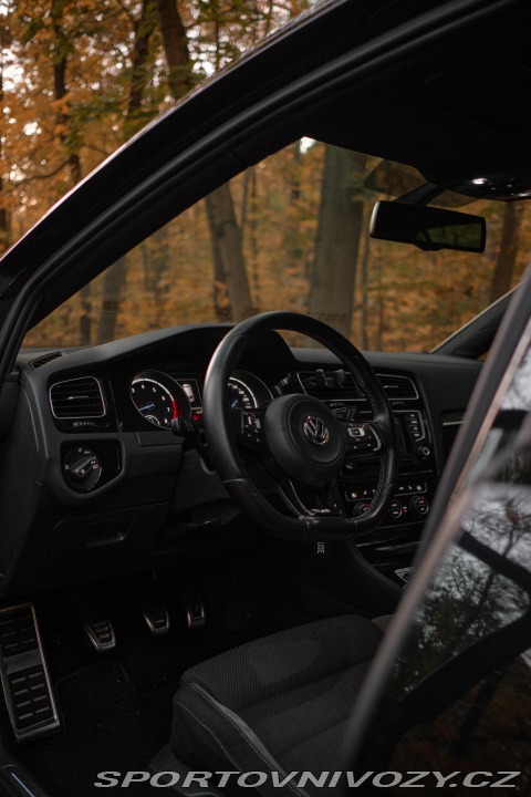 Volkswagen Golf 7R NOVÁ CENA 2014