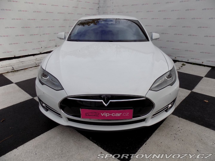 Tesla Model S 90D/1.Maj.ČR/Ludicrous/76 2015