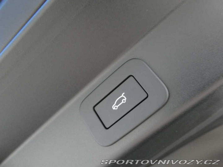 Ostatní značky Ostatní modely Land Rover Range Rover Sport Dynamic HSE P460e 2026