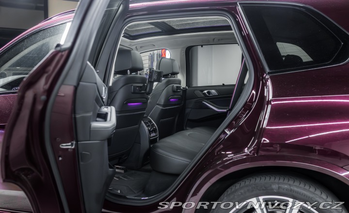 BMW X5 M50i V8, ZÁRUKA, DPH 2022