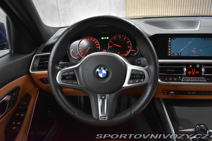 BMW 3 330i xDrive LUXURY*DPH*ČR 2020