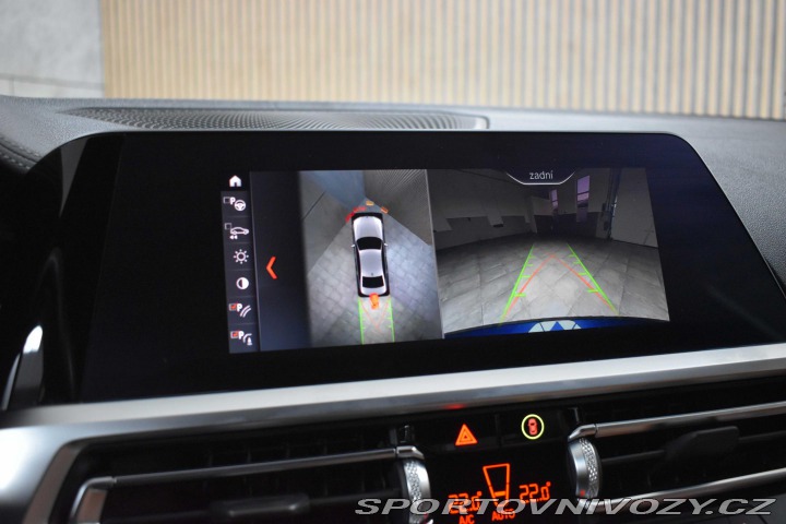 BMW 3 330i xDrive LUXURY*DPH*ČR 2020