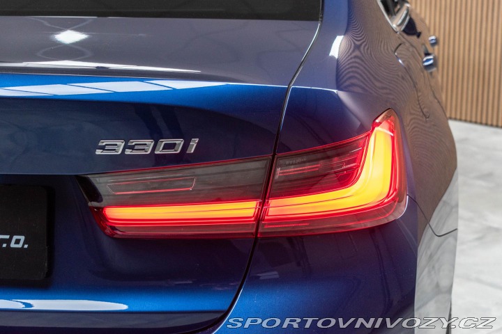 BMW 3 330i xDrive LUXURY*DPH*ČR 2020
