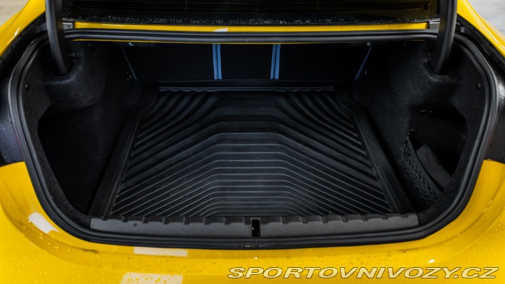 BMW M4 Competition, ZÁRUKA, RWD, 2021