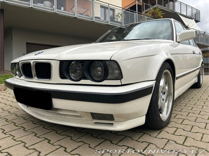 BMW M5 E34 1990