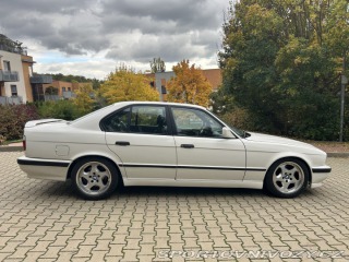 BMW M5 E34 1990