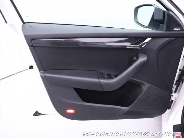 Škoda Octavia RS 2,0 TSI 162kW DSG Navi RS 2015