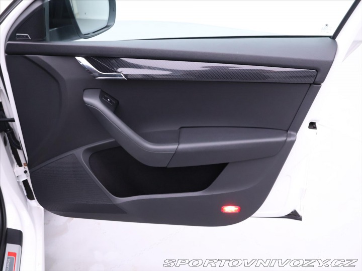 Škoda Octavia RS 2,0 TSI 162kW DSG Navi RS 2015