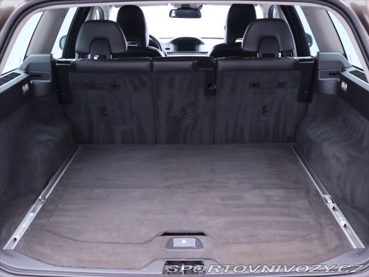 Volvo V70 2,4 D5 158 kW Summum 2013