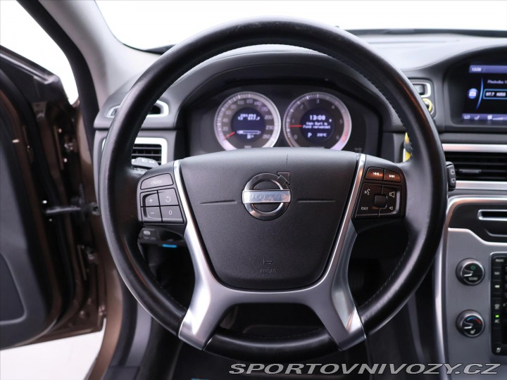 Volvo V70 2,4 D5 158 kW Summum 2013