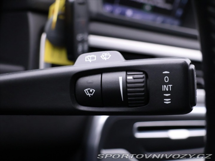 Volvo V70 2,4 D5 158 kW Summum 2013