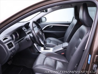 Volvo V70 2,4 D5 158 kW Summum 2013