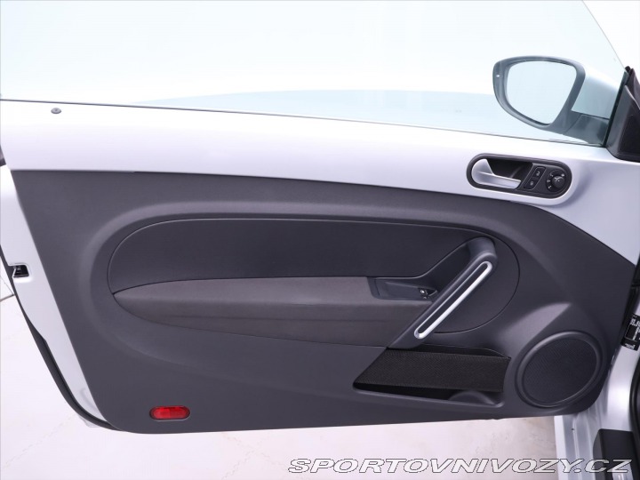 Volkswagen Beetle 1,2 TSI 77kW Design Serv. 2012